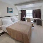 فندق جاجارين