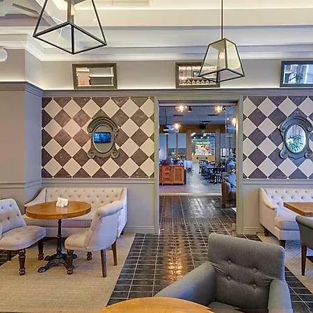 Gagarinn Hotel 4*