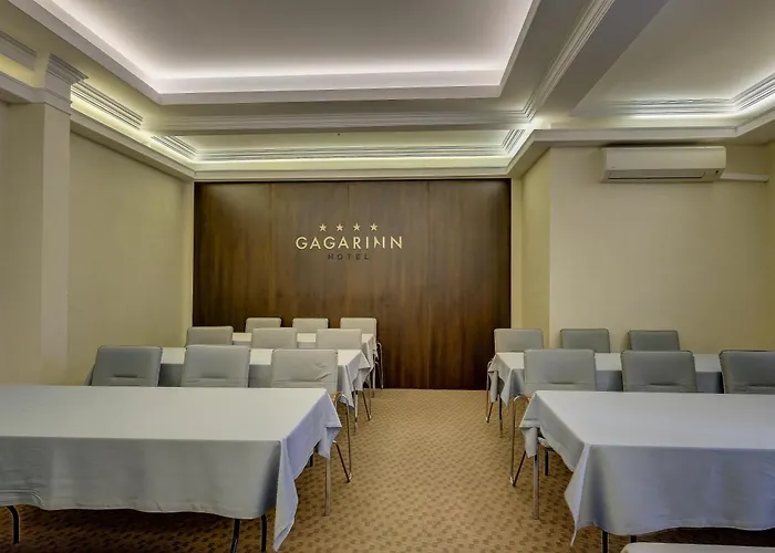 Hotel Gagarinn 4*