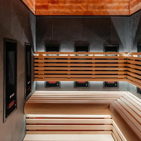 Gagarinn Hotel 4*