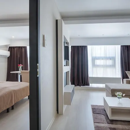 Hotel Gagarinn 4*
