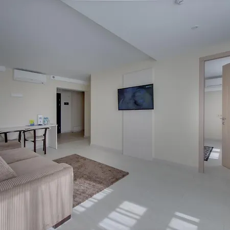 Gagarinn Hotel 4*